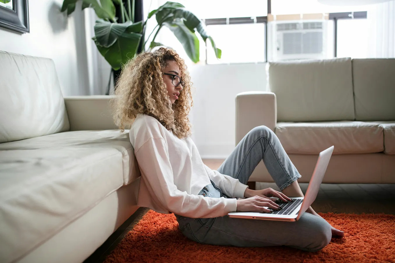 Why More People Are Choosing Simpler Digital Lifestyles